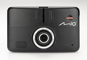 Mio przedstawia nową serię nawigacji z kamerą samochodową