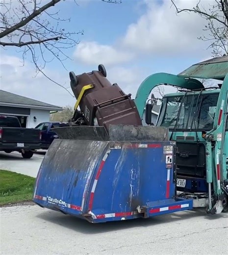 #automobile #garbagecollection Curotto Can
