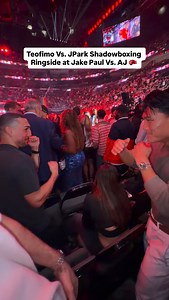 Champ caught me with a body at the end 💀 @teofimolopez . . #boxing #boxer | JParkFit