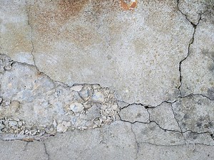 How To Minimize Concrete Shrinkage Cracks