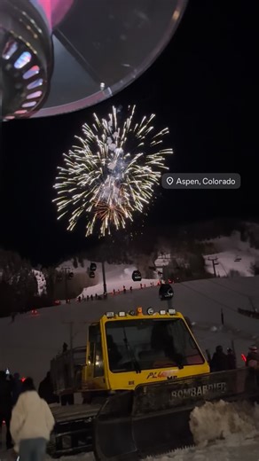 Happy New Year ✨ Were you up at sunrise welcoming in 2026… or dancing your way through midnight under fireworks? However you rang it in, one thing feels different this year. 2025 stretched a lot of people. But 2026? It already feels lighter. More intentional. Like change is finally ready to move. If this is the year you want to do things differently — in your business, your leadership, or the way your team actually works together — it starts with a conversation. My inbox is open, and Team VÄRE a