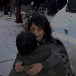 Her bav ji bo zarokê xwe têdikoşe. Ew ji bo kezeba xwe şer dike .. Rojava û YPG | Siyamend Ali