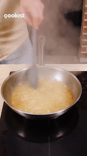 62K views · 229 reactions |  Discover the secret to making a classic roast beef that's juicy, tender, and full of flavor, served with crispy potatoes and a rich pan sauce!  This foolproof recipe is our favorite, perfect for a cozy dinner or a special occasion ✨ | Cookist Wow | Facebook