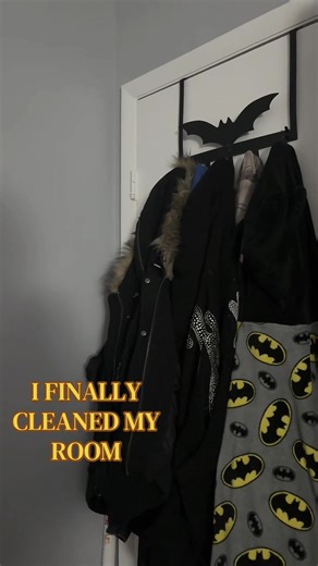 lowk rlly crappy vid but it got the job done . #batman #dc #dccomics