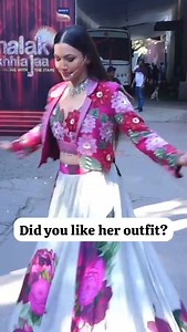 Gauhar Khan spotted at Jhalak set . . . . . #JhalakDikhhlaJaa11 #gauhar #gauharkhan #Tellychakkar #Tvnews #Bollywood #tellywood Follow us on Instagram: https://www.instagram.com/tellychakkar/?hl=en Visit our website : https://www.tellychakkar.com/ | TellyChakkar