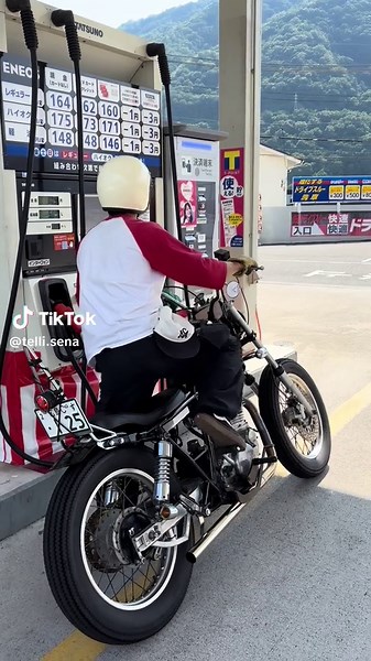 SR400 チョッパーの魅力とカスタム方法