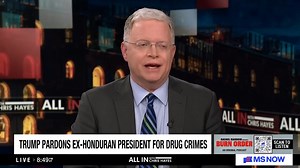 🧐‘500 tons of cocaine’: Trump pardons trafficker who helped flood U.S. with drugs 👉Chris Hayes on the pardon of ex- Honduran president Juan Orlando Hernández: Trump keeps justifying the killing of more than 80 men on boats in the Caribbean as a way to save Americans from drugs, but just this week he pardoned a man who helped traffic more than 500 tons of cocaine into the U.S. | Democracy Dies in Darkness