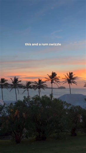 Bermuda sunsets and rum swizzles make the world go 'round🇧🇲 Dreaming of visiting this slice of paradise of ours? Save up to 30% off your stay in 2025 if you book by April 18 with our Splash Sale: https://bit.ly/3FvOM3R #GoToBermuda #SplashSale | Bermuda Tourism