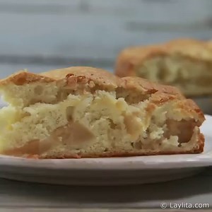 72K views · 334 reactions | Simple apple cake {Pastel de manzana} Recipe---> https://www.laylita.com/recipes/apple-cake-recipe/ Receta---> https://www.laylita.com/recetas/pastel-de-manzana-receta/ Recette---> https://www.laylita.com/recettes/452/gateau-aux-pommes/ | Laylita's Recipes | Facebook