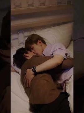 18+ Kiss | FIRST STAR SEASON