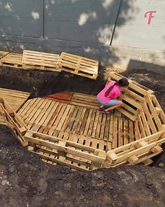 409K views · 7.4K reactions | Una mujer transforma una piscina vieja en un hermoso paraíso en el patio trasero. | Fabiosa Familia | Facebook