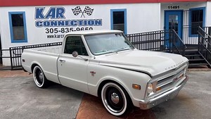 KAR CONNECTION (est.2002) on Instagram: "New Inventory! #1968 #chevrolet #c10 #custom #shortbed #pickup #350 #ac #bluetooth #20inch #steelies #restomod #karconnection #classic #truck DM for details"