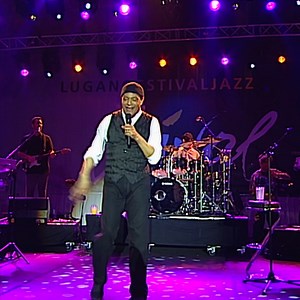 As a special treat for your holiday weekend, a fantastic version of "Mornin'" from Estival Jazz, July 7th, 2006 is streaming now https://www.youtube.com/watch?v=hltlIlaPR2g | Al Jarreau