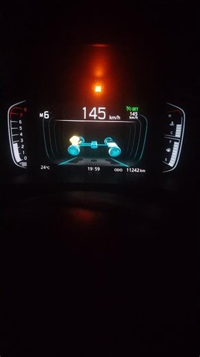 Toyota Urban Cruiser | Manuel mode | Cruise | Engine very smooth