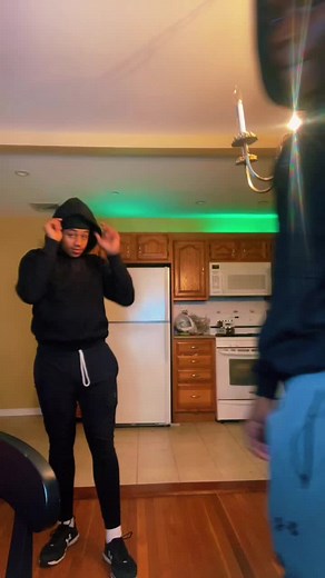 Fun Kitchen Dance Routine by Friends