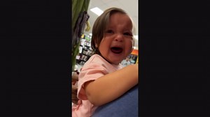Baby girl’s shocking reaction to her first jump scare at Spirit Halloween store