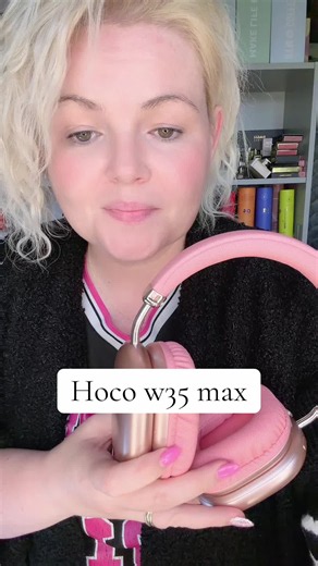 Hoco W35 Max over-ear headphones — 90-hour battery lifesaver