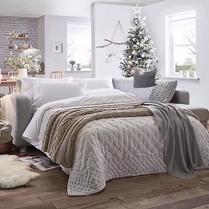 Scared of sofa bed instructions? We've got your back. Your guests will think you're a sofa bed ninja! Watch now: our easy guide to creating the perfect sofa bed stay this Christmas! #FlavoursofXmas | DFS