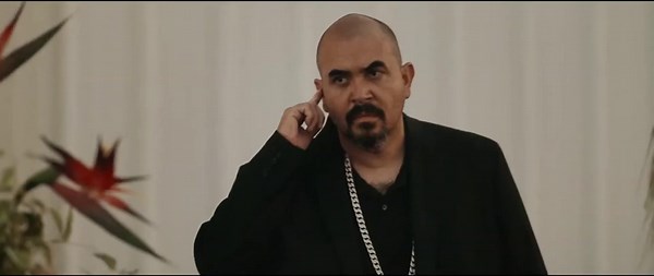 John Travolta and Kristin Davis star in 'Cash Out' trailer