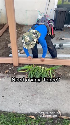 Vinyl Fence? We service Los Angeles and Orange County. CALL OR TEXT 310.365.2082