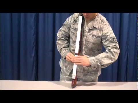 How to put on a sling M 14