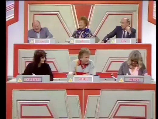 📺 'Blankety Blank' Friday 09 November 1984 - BBC1: 19:05 Les introduces another edition of what he calls a banal disaster of a show, where, if they ever dropped a bomb on where the prizes are stored, "it could do £15 worth of damage". "Killing the albatross might have been bad luck for the Ancient Mariner, but it was even worse for the ship's cook. Somehow, he had to find enough BLANK or BLANKS to go with it". #BlanketyBlank | Bernie Briffa