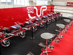 1M views · 9.5K reactions | Veja como foi o lançamento da nova Honda Jr Cup, na abertura da temporada 2021 do SuperBike Brasil 2021. A categoria-escola para crianças e adolescentes entre 8 e 16 anos, que utiliza a CG 160 Titan, está com novidades que encantaram a garotada!  Luís Eduardo Jordão Barreto e Marcelo Galvao | Honda Racing Brasil | Facebook
