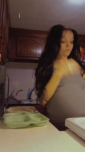 Katelyn Ferris on Instagram: "Telling me youre calling cps on me is comical 😂 if im such a bad mom and hes such a good dad why are only one of us fighting for the kids & why does my bpd only get brought up when he needs a defense line for his shytt actions ? #cps #singlemom #pregnant #toxic #babydaddy #fypreelsシ゚viralシ"