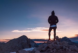 Jeûne intermittent : principes, bienfaits et précautions à connaître