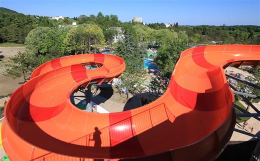 Wzrosty i spadki cen w turystyce: Gdzie taniej, a gdzie drożej w 2026 roku?