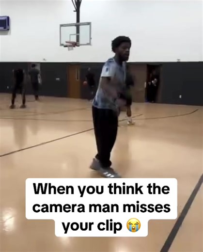 Nah the switch up is CRAZY 💀 #basketball #hoops (via stunta_boy/IG) | Basketball