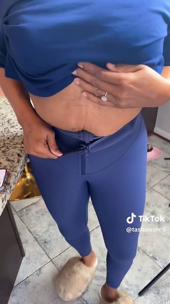 These high waisted shapewear leggings are also plus size friendly. I do recommend going up a size if you want to be more comfortable. #shapewearleggings #shapellx #shapewear #shapewearbodysuits #tiktokshopblackfriday @Shapellxofficial