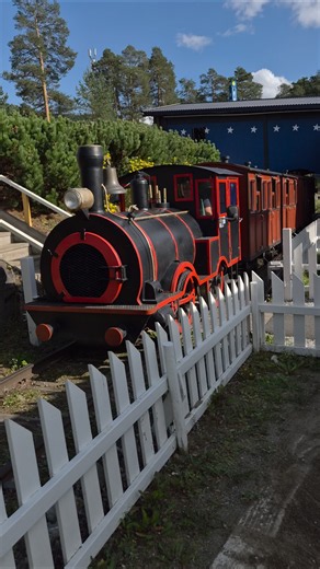 Miniature Diesel Train Drive-By at Lilleputthammer Family Park, Norway🚂