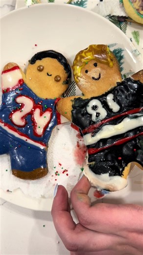 Willyoucometomycottagethissummer We’re making cookies so we made this @adriana @Moth #shanehollander #ilyarozanov #hollanov #heatedrivalry #hockey
