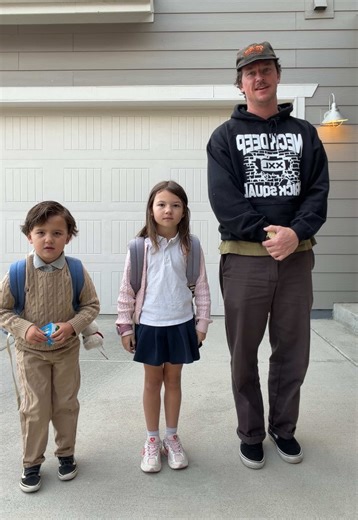 LETS GOOOOO! Fit checks with your fam are the best! WE LOVE THEM!! Hat- 303 boards Hoodie- @Neck Deep Pants- @RedKap Shoes- @vans #fitcheck #ootd #menswear #grwm #poppunk