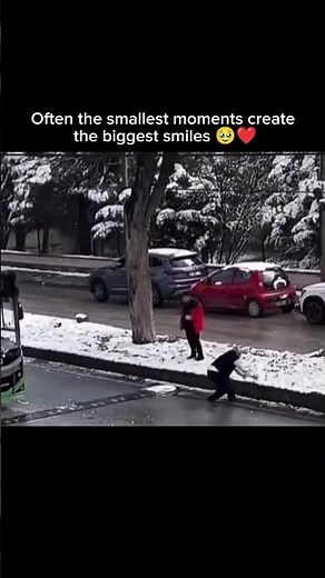 Often the smallest moments create the biggest smiles 🥹❤️