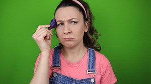 16K views · 412 reactions | Bloopers!!! When Ms Rachel actually has no clue! WHAT COLOR ARE BLACKBERRIES?! 藍  | Ms Rachel at Songs for Littles | Facebook