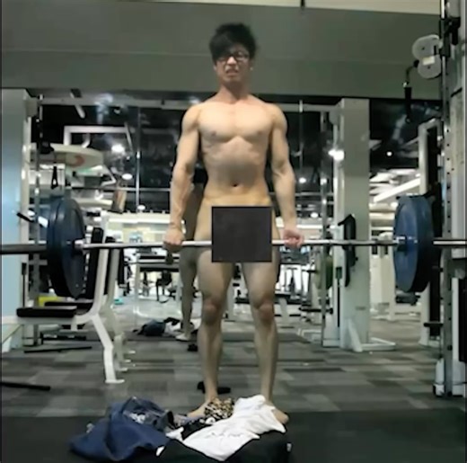 Frank Yang on Instagram: "I’ve discovered the perfect technique for speed deadlifts: stripping naked and lift will automatically force you to lift as fast as possible so you could finish the set before people spot you. Here is another example of Realization Fitness and karmic ripples echoing through time: When you’re looking at the barbell during the last set of deadlifts—you’re exhausted, your body’s heavy, and you really don’t want to lift—but you know you have to finish this workout. In that 