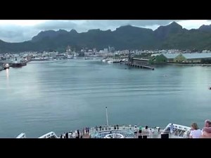 Queen Mary 2 arriving in Port Louis, Mauritius, 2 April 2013
