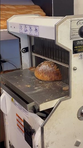 Mastering the Art of Bread Cutting: The Perfect Technique Revealed