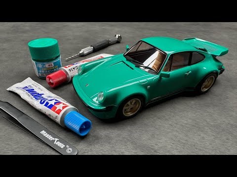 Building The Porsche 911 TURBO / 1/24 Tamiya Scale Model Kit