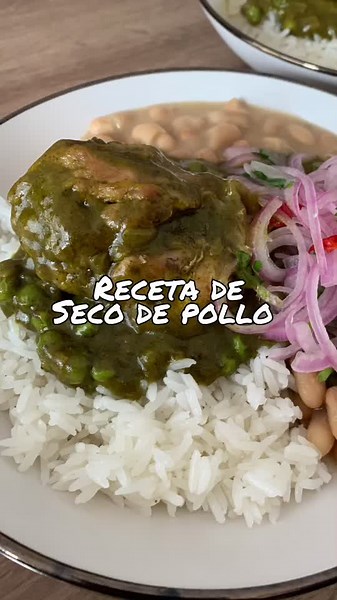Estofado Verde: Receta Peruana de Pollo Fácil
