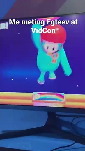 Me meeting Fgteev at VidCon