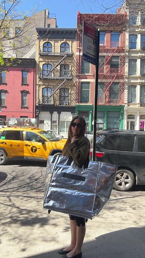 What? Like its weird? #hulkenbag #nyclife | Hulken Bag
