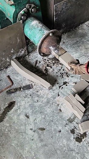 How It’s Made: The Industrial Clay Extrusion Process 🧱