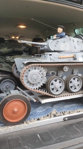 Builtbywikander on Instagram: "Loading the tank transporter with models for the Gothenburg hobby exhibition at Aeroseum! Will I see you there? Edit: Thanks for all the feedback and comments! Check out builtbyWikander on YouTube if you want to see build videos of my models! Link in bio! //Erik #Aeroseum #strv105 #steyrrso #renaultamr35 #hobbymässan #Armortek"