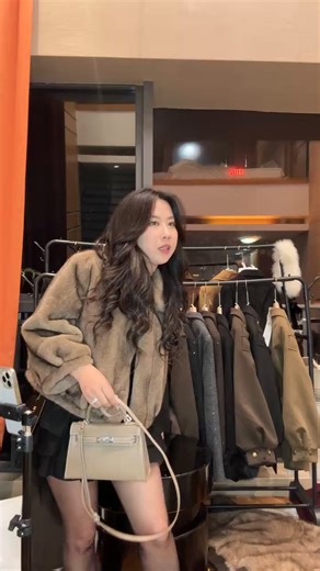 Nhan Nguyen Shop on Reels