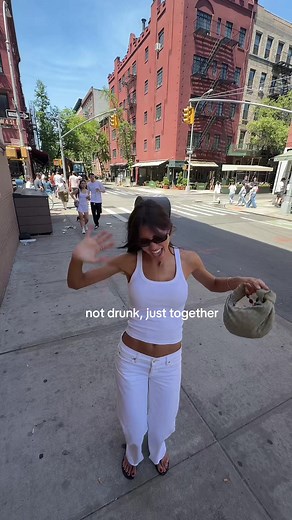 Sami Clarke Reunited with Besties: Not Drunk, Just Together