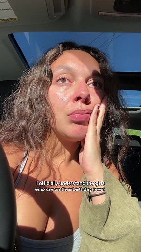 Facing the Fear of Turning Thirty: An Emotional Journey
