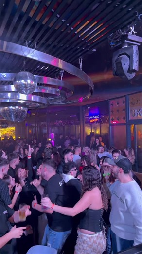 Hola, reggaeton lovers 🔥 #CLUJ — 7 FEB — we’re once again ready to win your corazón 👀 The HOTTEST reggaeton party returns to NOA Club to celebrate the first nights of this magical New Year 🥂✨ 𝐆𝐨𝐨𝐝 𝐦𝐮𝐬𝐢𝐜, 𝐰𝐨𝐧𝐝𝐞𝐫𝐟𝐮𝐥 𝐩𝐞𝐨𝐩𝐥𝐞, 𝐮𝐧𝐟𝐨𝐫𝐠𝐞𝐭𝐭𝐚𝐛𝐥𝐞 𝐦𝐞𝐦𝐨𝐫𝐢𝐞𝐬. 🔥 Three ingredients that make our parties sooo calienteee. Thank you for being part of our story and for sharing such unforgettable moments with us! 🌺 𝗢𝗨𝗥 𝗚𝗨𝗘𝗦𝗧 DJ from Bucharest 🎧 CHRISTIAN THOM